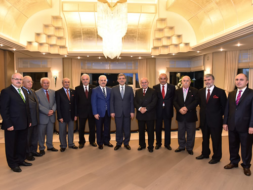 11. Cumhurbaşkanı Abdullah Gül, Türk Parlementerler Birliği İstanbul Şubesi Heyetini Kabul Etti